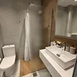 Διαμέρισμα Luxury & Comfort Near The