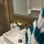 Luxury & Comfort Near The Διαμέρισμα